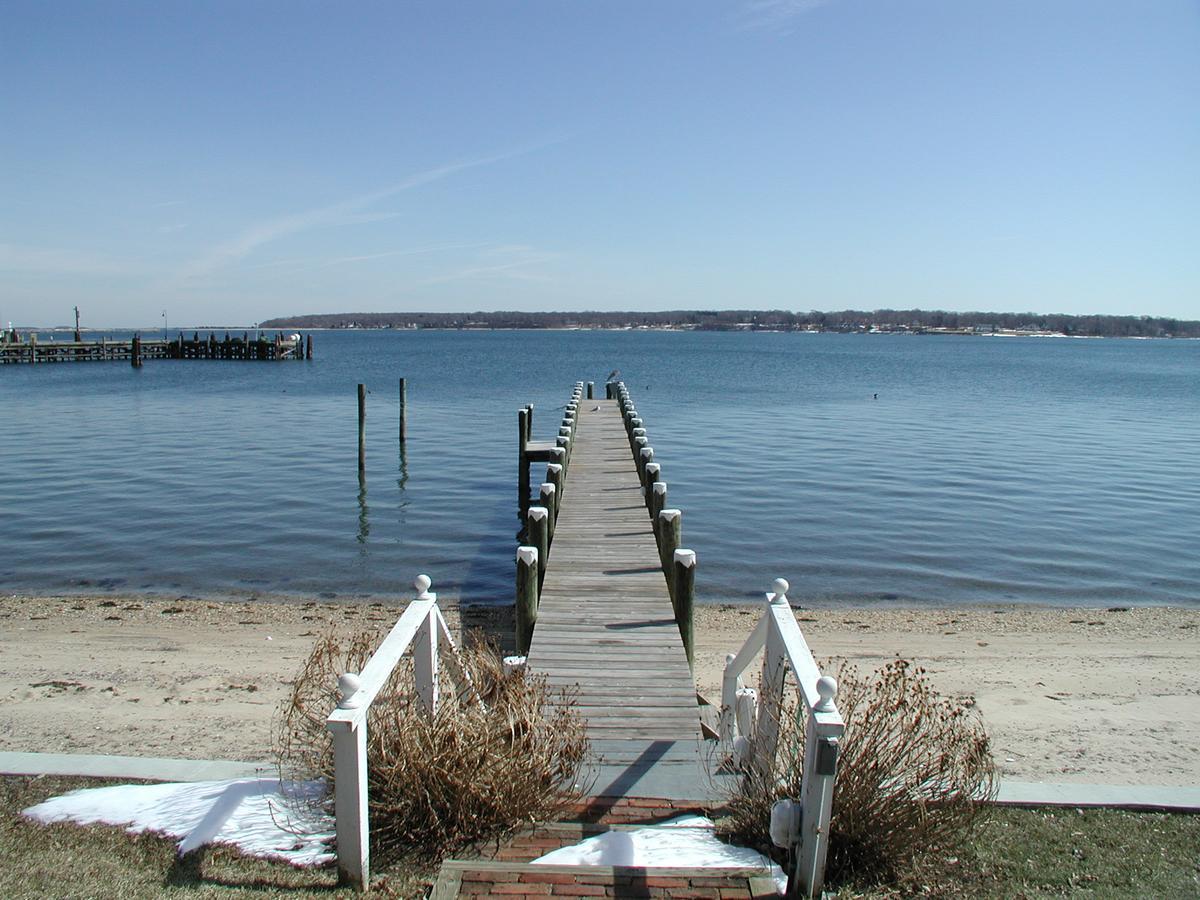 Harbor Knoll Bed And Breakfast Greenport Exterior photo